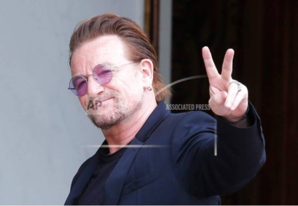 Bono pierde la voz en un concierto de U2 en Berlín