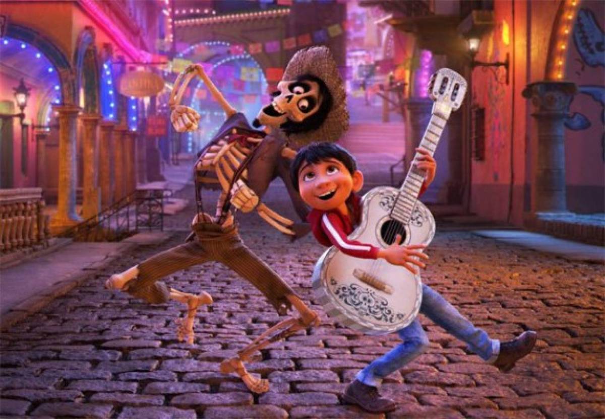 'Coco' sigue al tope de la taquilla en cines de EEUU y Canadá