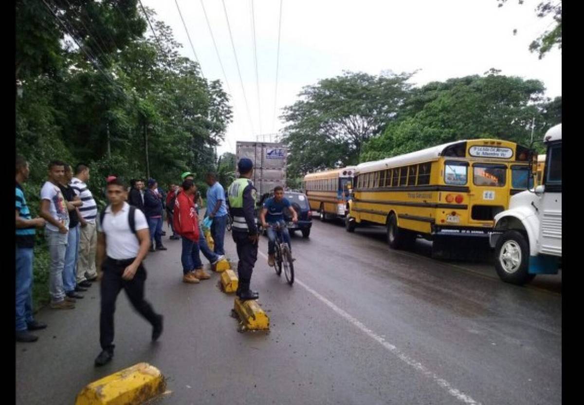 Imágenes del paro de transporte nacional de este martes