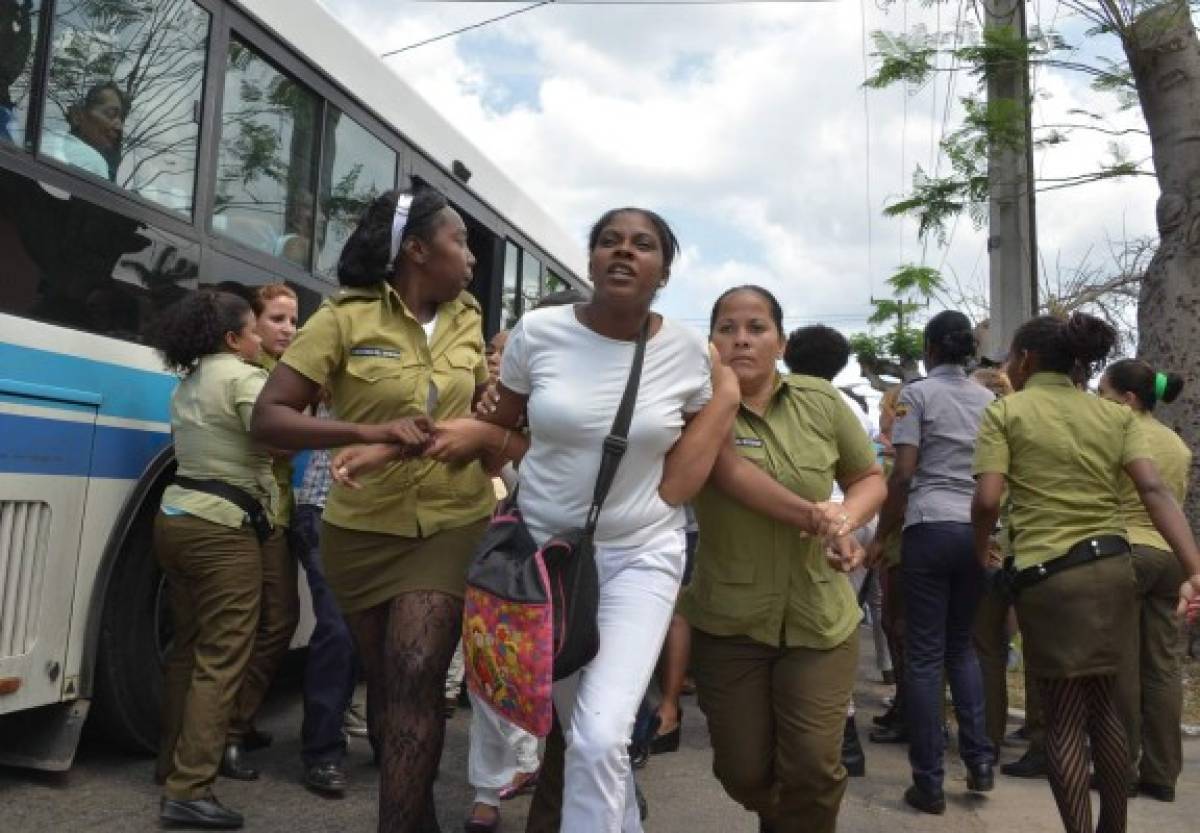 Detenidos decenas de opositores en Cuba antes de arribo de Obama