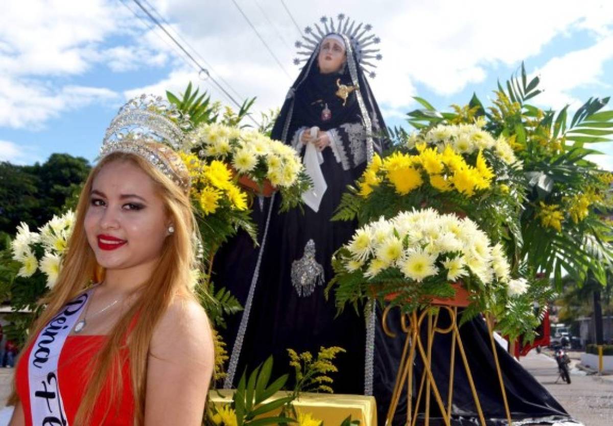 En un ambiente carnavalesco los Paceños celebran su feria patronal