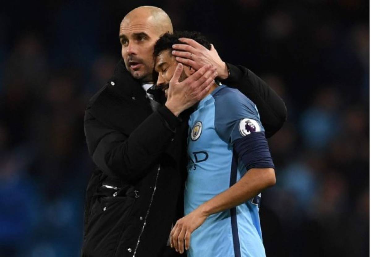 Guardiola liga su continuidad a que el City logre un título