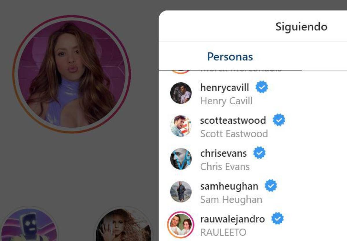 Shakira sigue a Henry Cavill y Chris Evans en sus redes