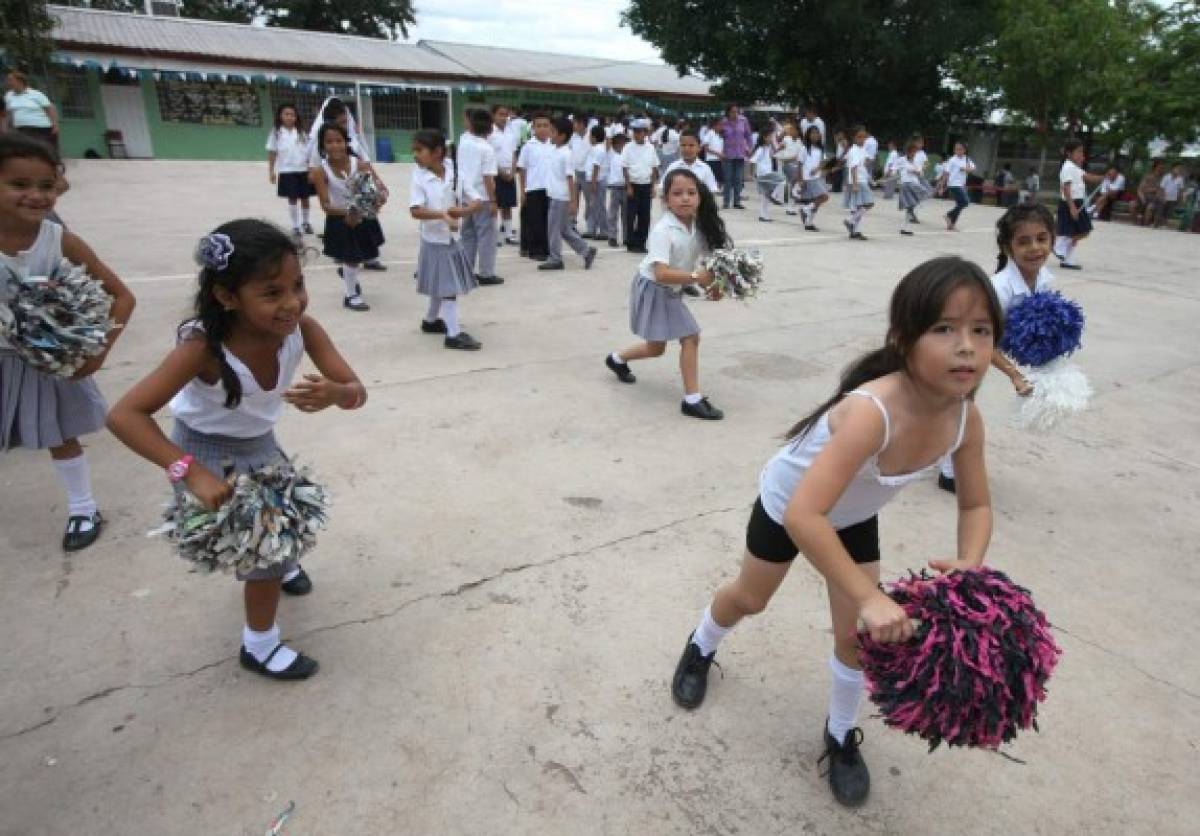 Escolares de primaria, listos para exaltar a la Patria