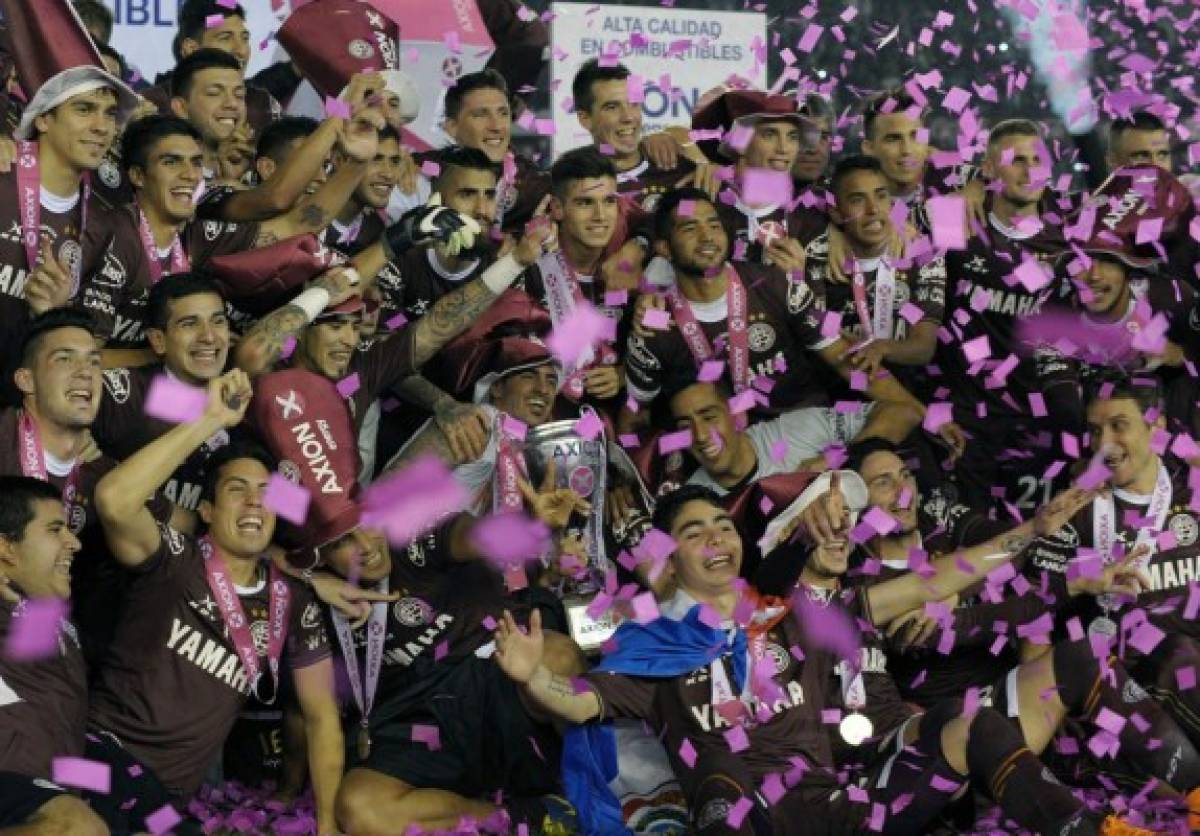 Lanús brilla, golea a San Lorenzo y se consagra campeón de Argentina