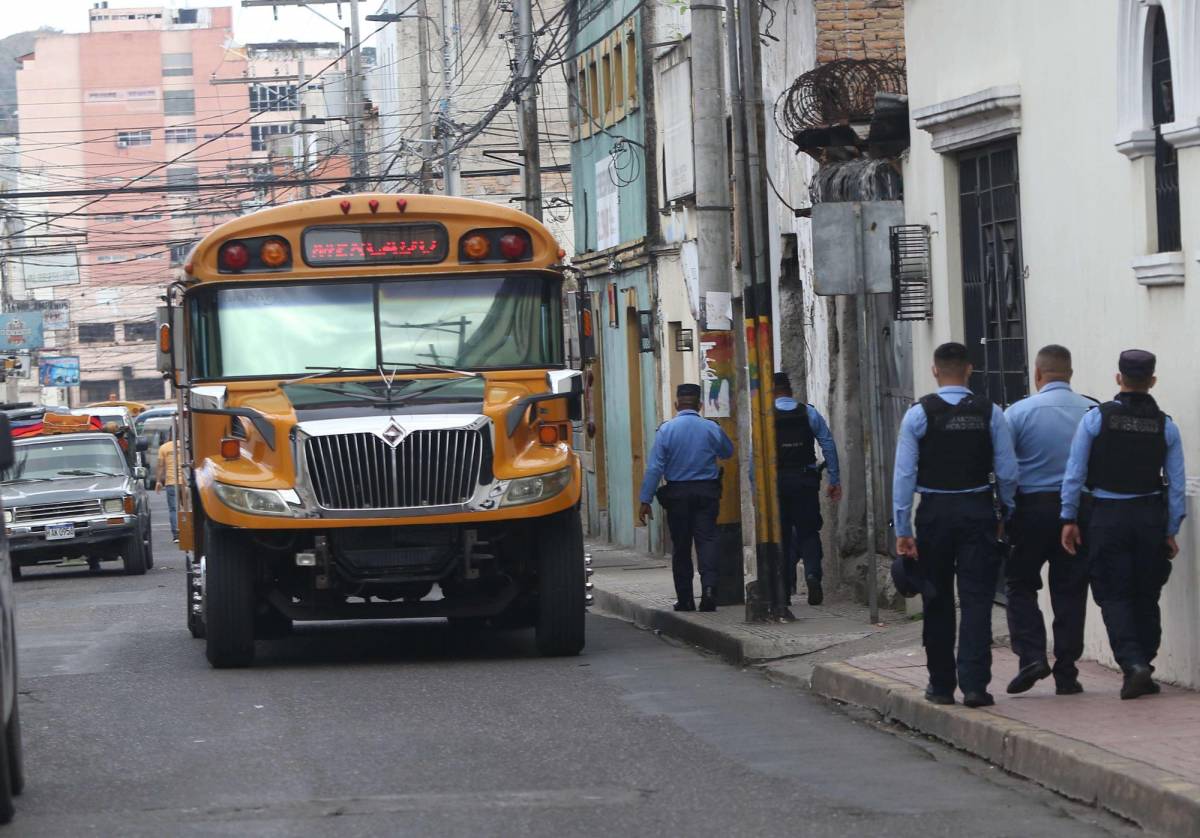 Intensifican patrullajes policiales por pago de décimo cuarto salario