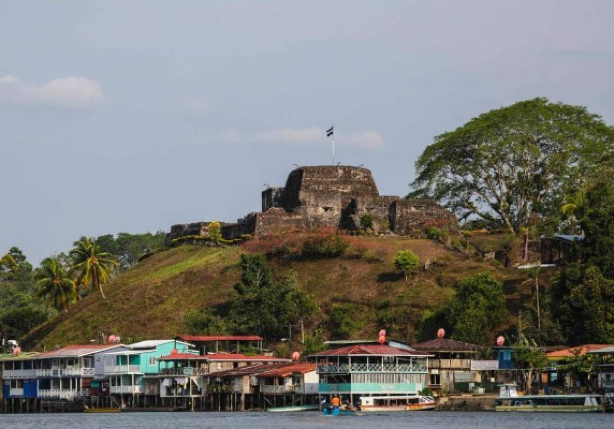 Un pueblo feliz surge alrededor de antiguo fuerte español en Nicaragua