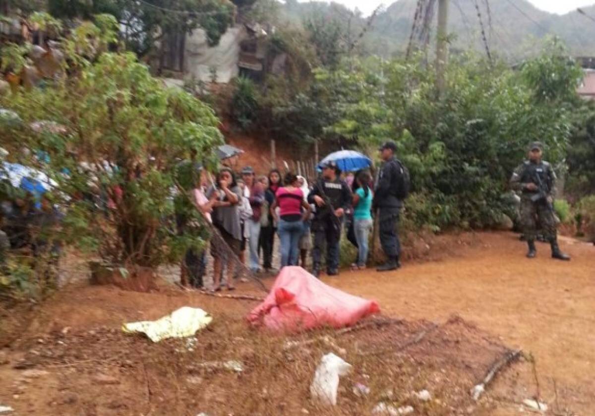 Dejan cadáver encostalado en Aldea La cuesta de Comayagüela