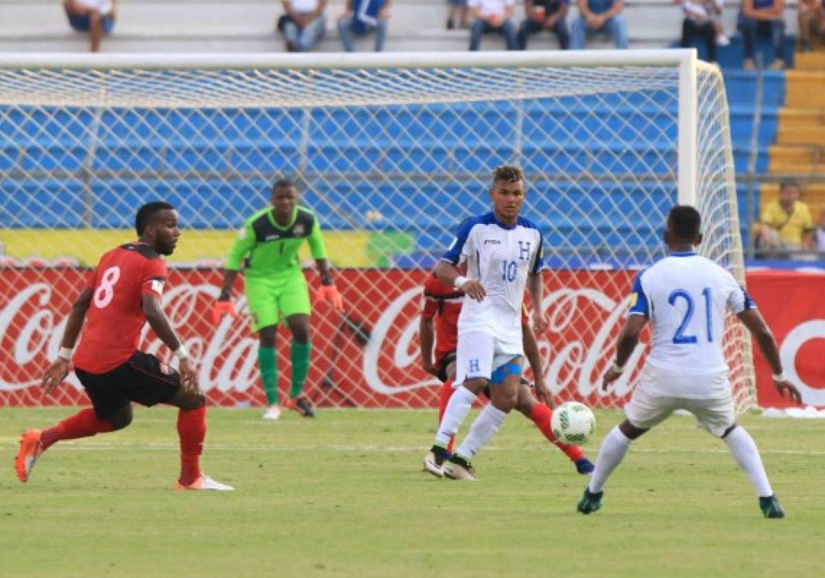 Honduras tuvo el 3-1 en la cabeza de Eddie Hernández