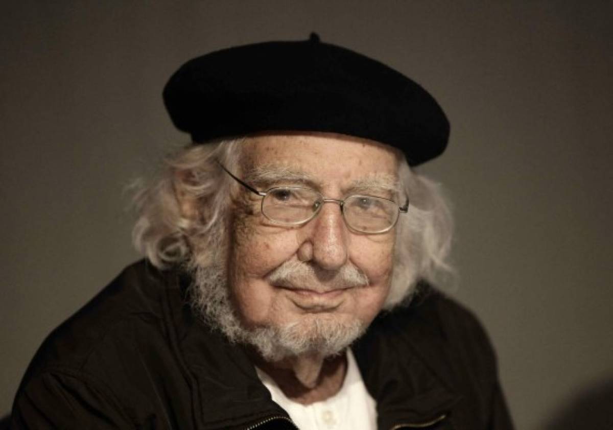 El legado poético de Ernesto Cardenal es custodiado por la Universidad deTexas