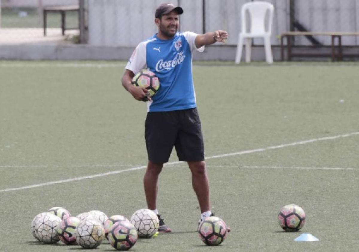 Wilmer Velásquez revela el mejor 11 de Olimpia de los  jugadores que él compartió en camerino