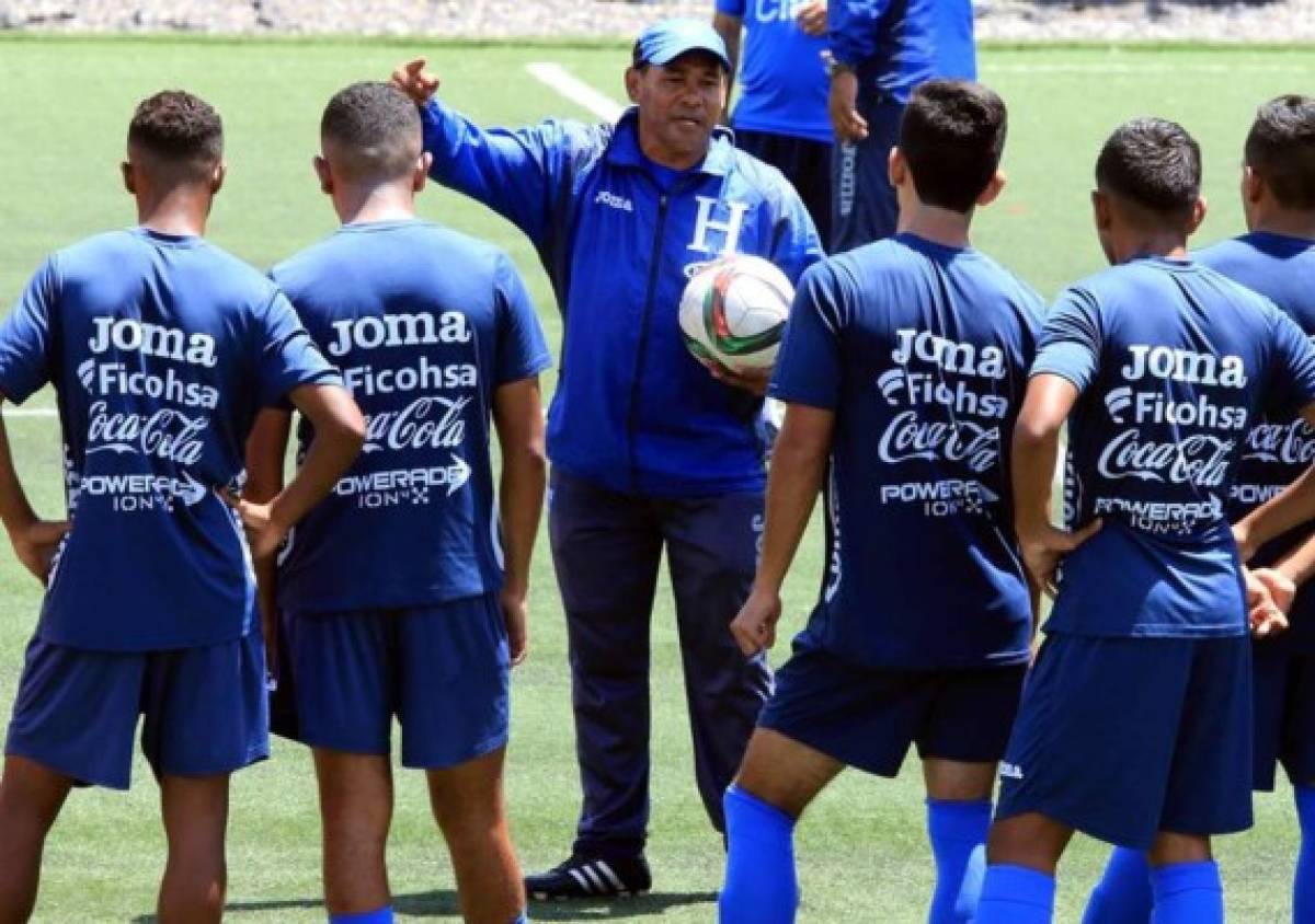 La Bicolor Sub 17 inicia ruta ante el local Panamá