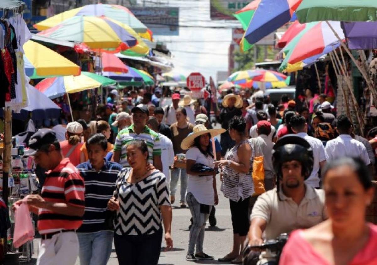 Transportistas resienten feriado por bajo ingreso