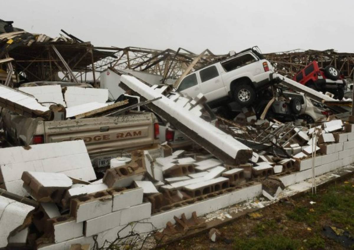 Harvey se degrada pero provoca inundaciones 'extremadamente serias' en Texas