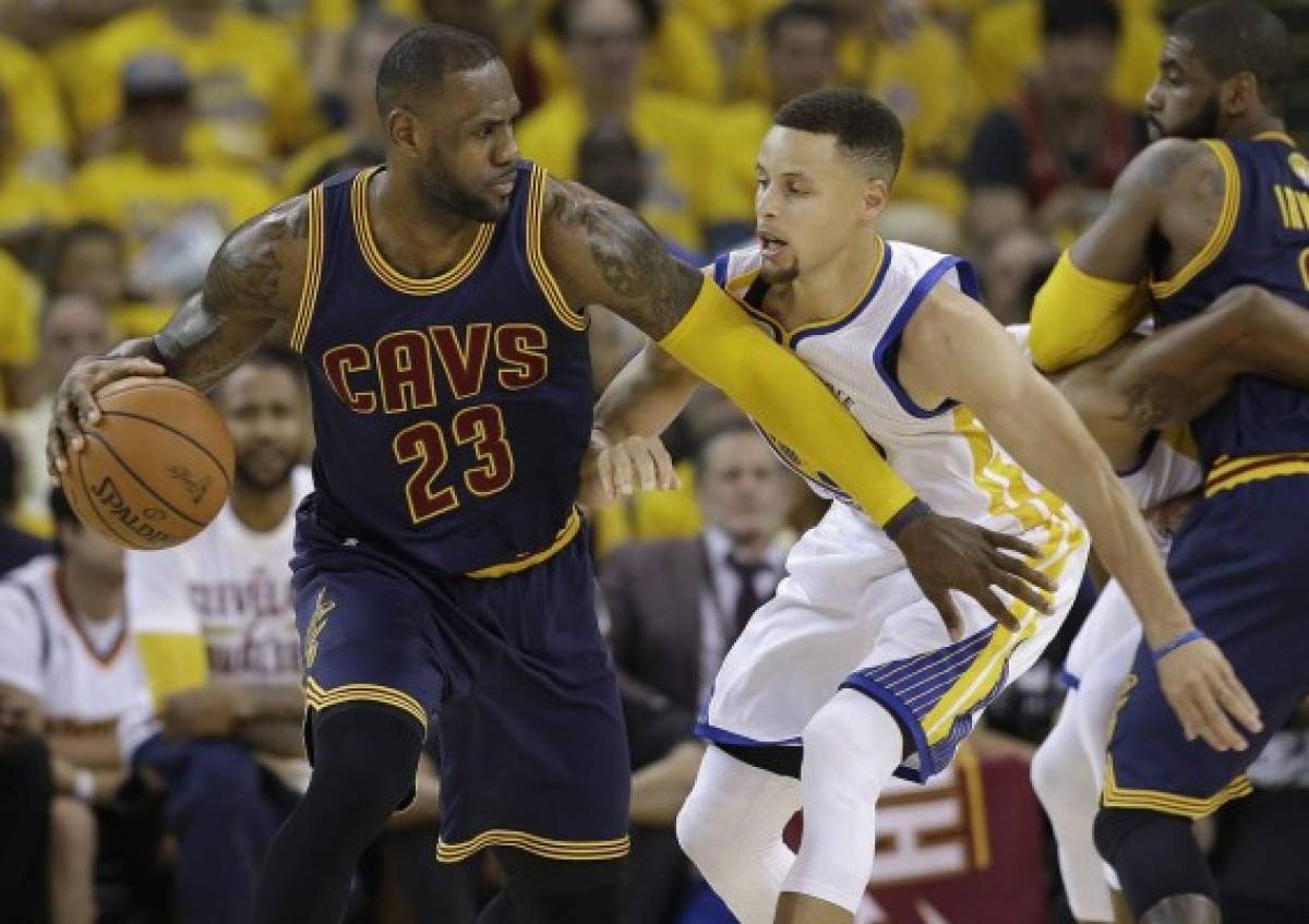 Warriors dan primer golpe en final de NBA al vencer a Cavaliers