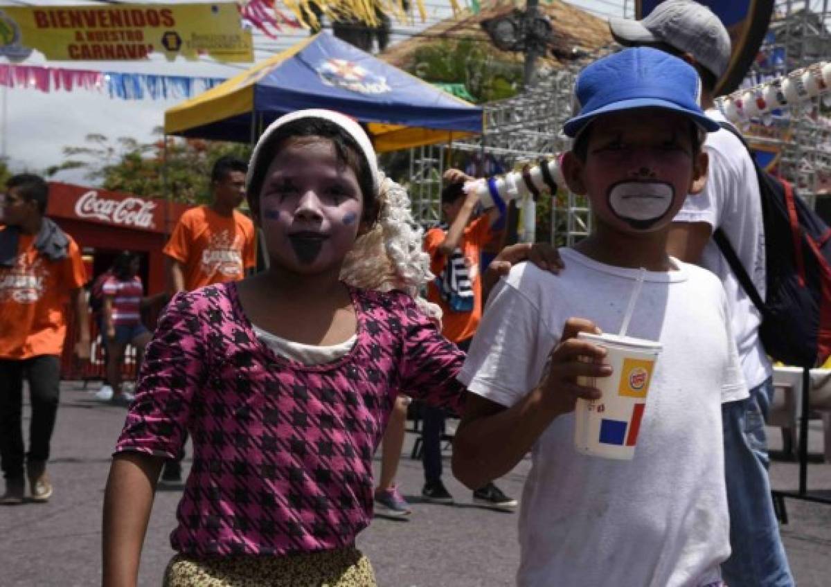 Una verdadera fiesta se vivió en el carnaval de La Ceiba