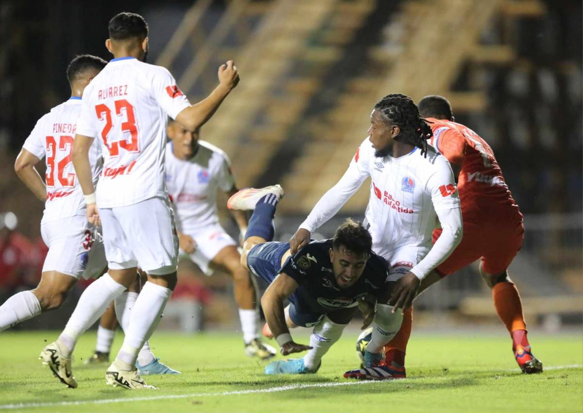 No se vio: Eufórica celebración de Andy Najar, Rodrigo Auzmendi héroe y penales no pitados