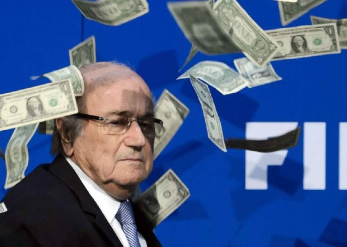 Imperio caído de Joseph Blatter cumple un año