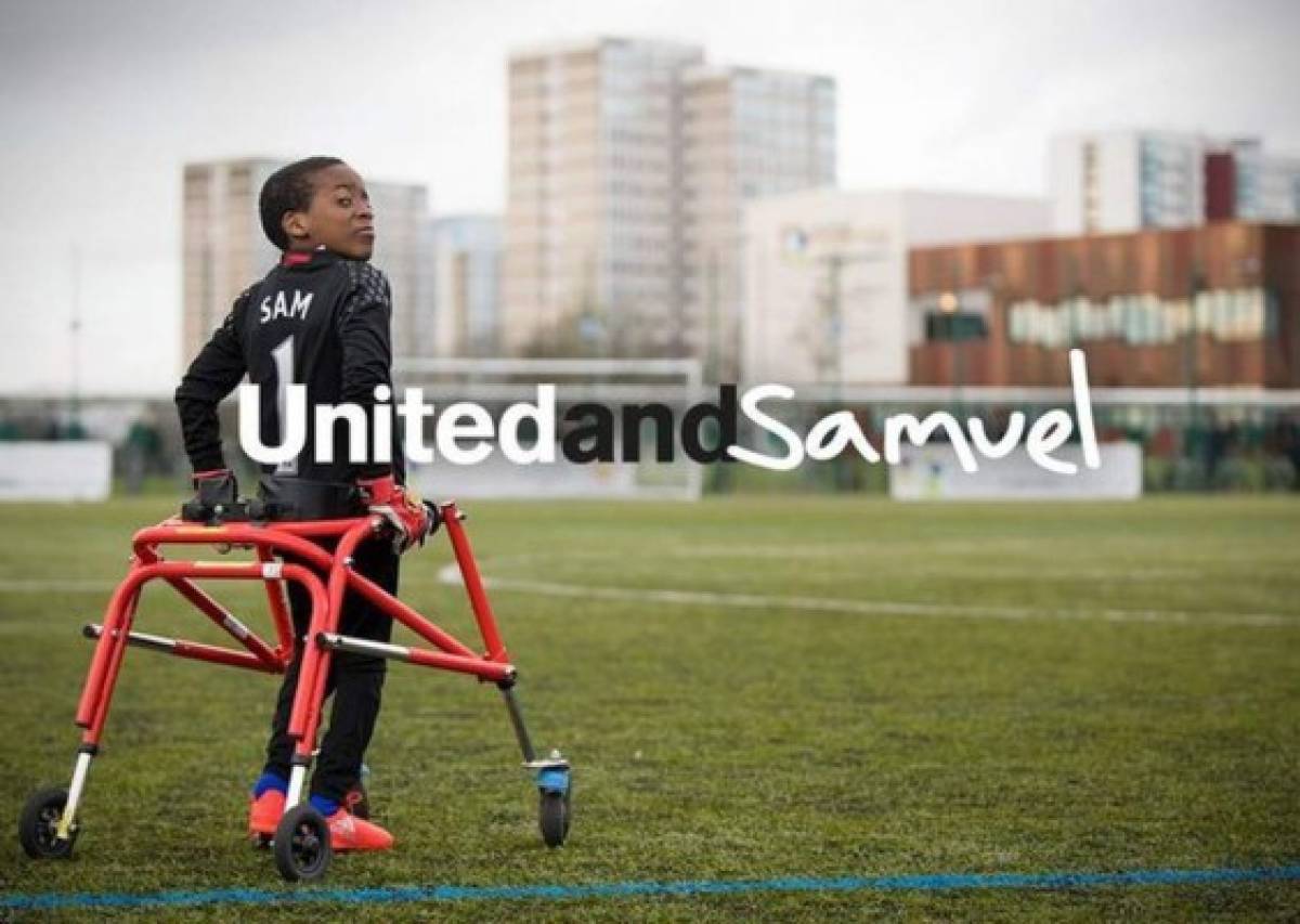 Sam, el niño con parálisis cerebral que es arquero del Manchester United  