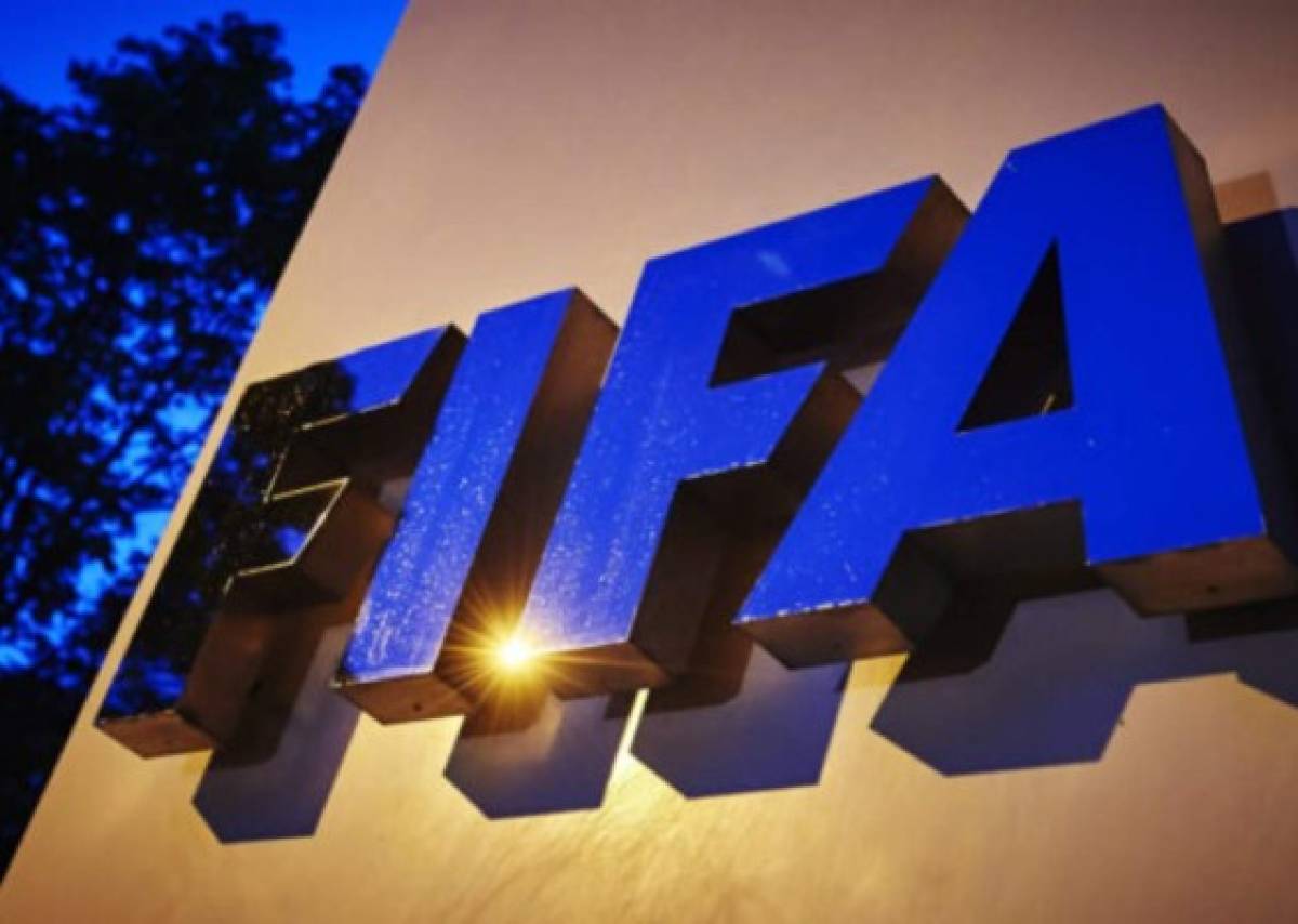 FIFA aplaza eliminatorias de septiembre en Concacaf y mantiene en Conmebol