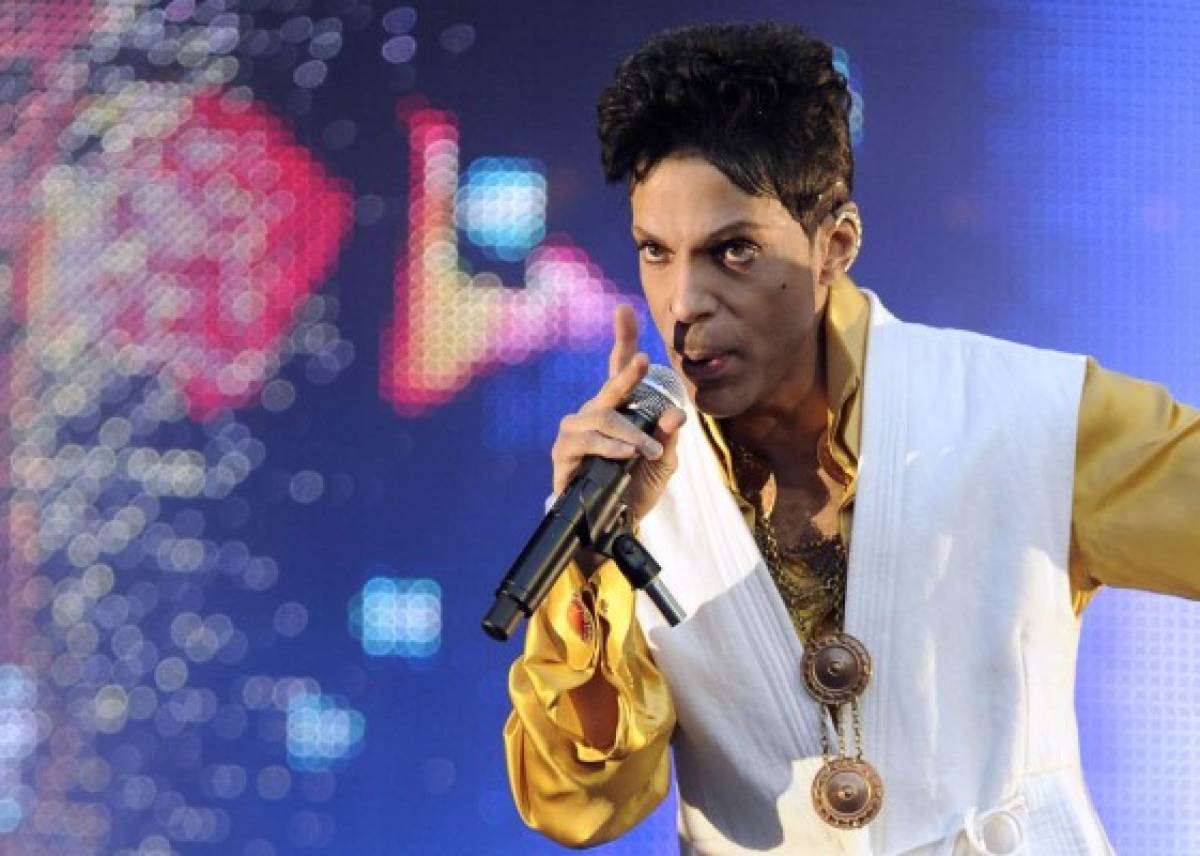 El ícono del pop Prince muere a los 57 años