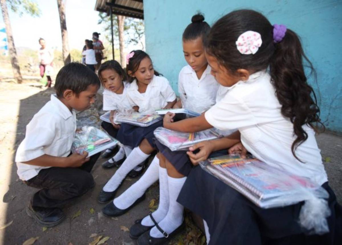 En El Matearal inicia jornada de solidaridad de 'La Maratón del Saber'