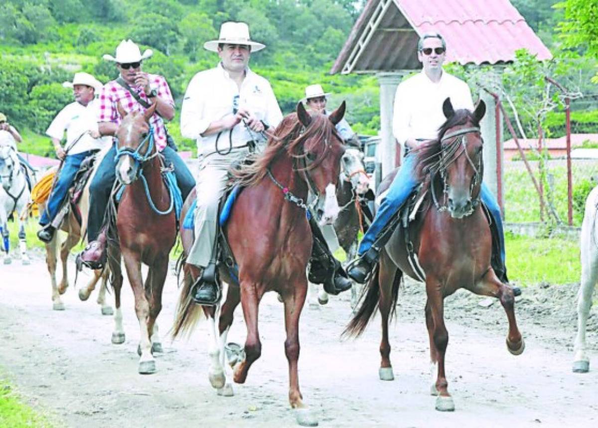 Juan Orlando Hernández: 'Conmigo ustedes ya saben qué esperar”