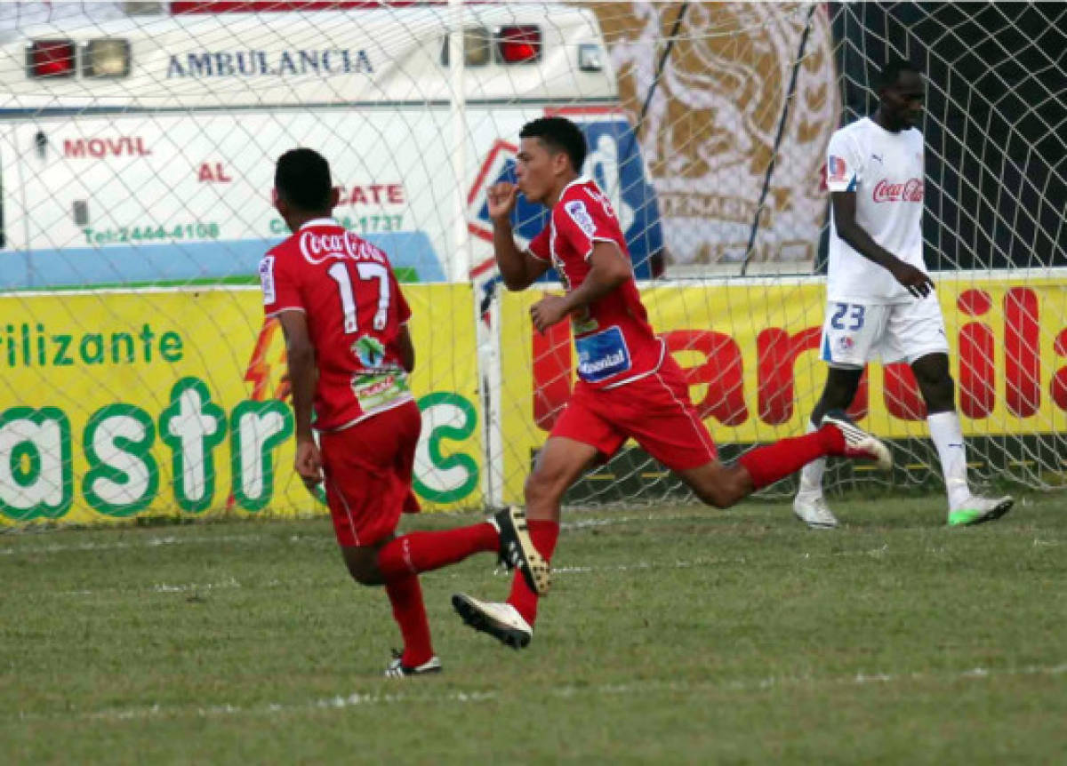 Real Sociedad dio un duro golpe al líder Olimpia en Tocoa