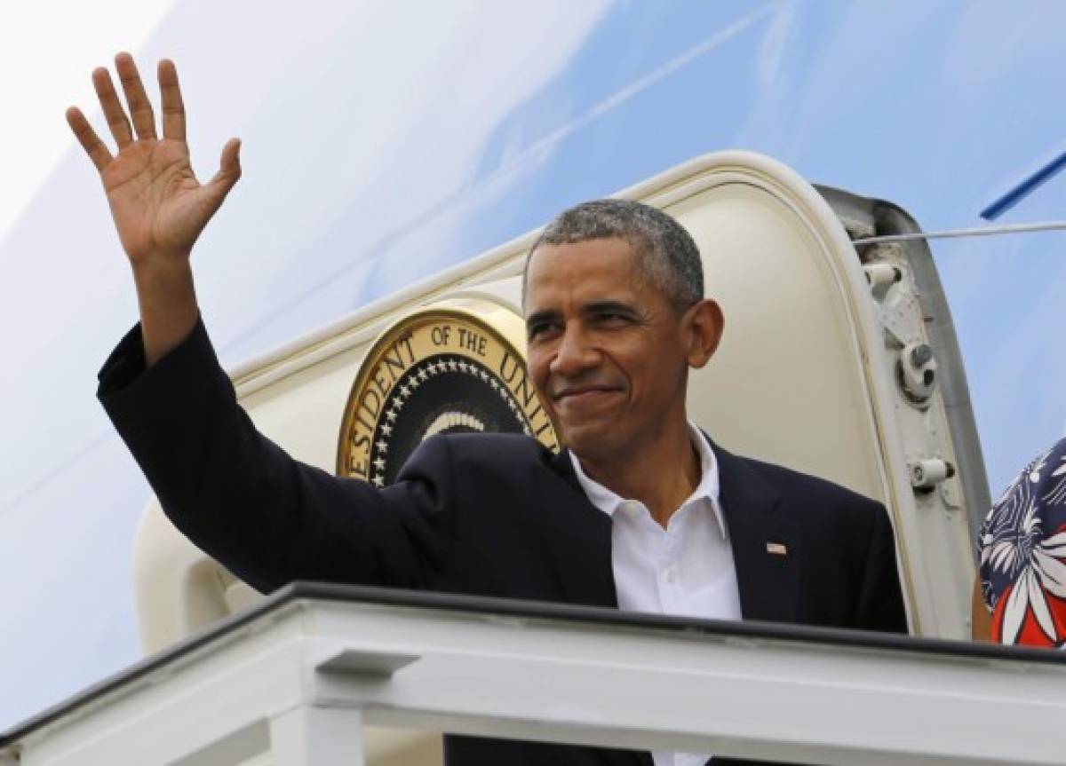 Castro acompañó a Obama a la pista de aterrizaje tras concluir histórica visita