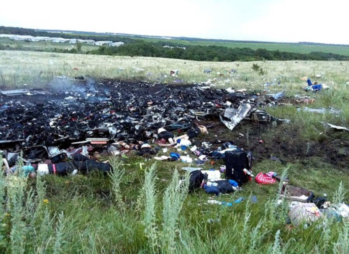 Se estrella avión malasio en Ucrania