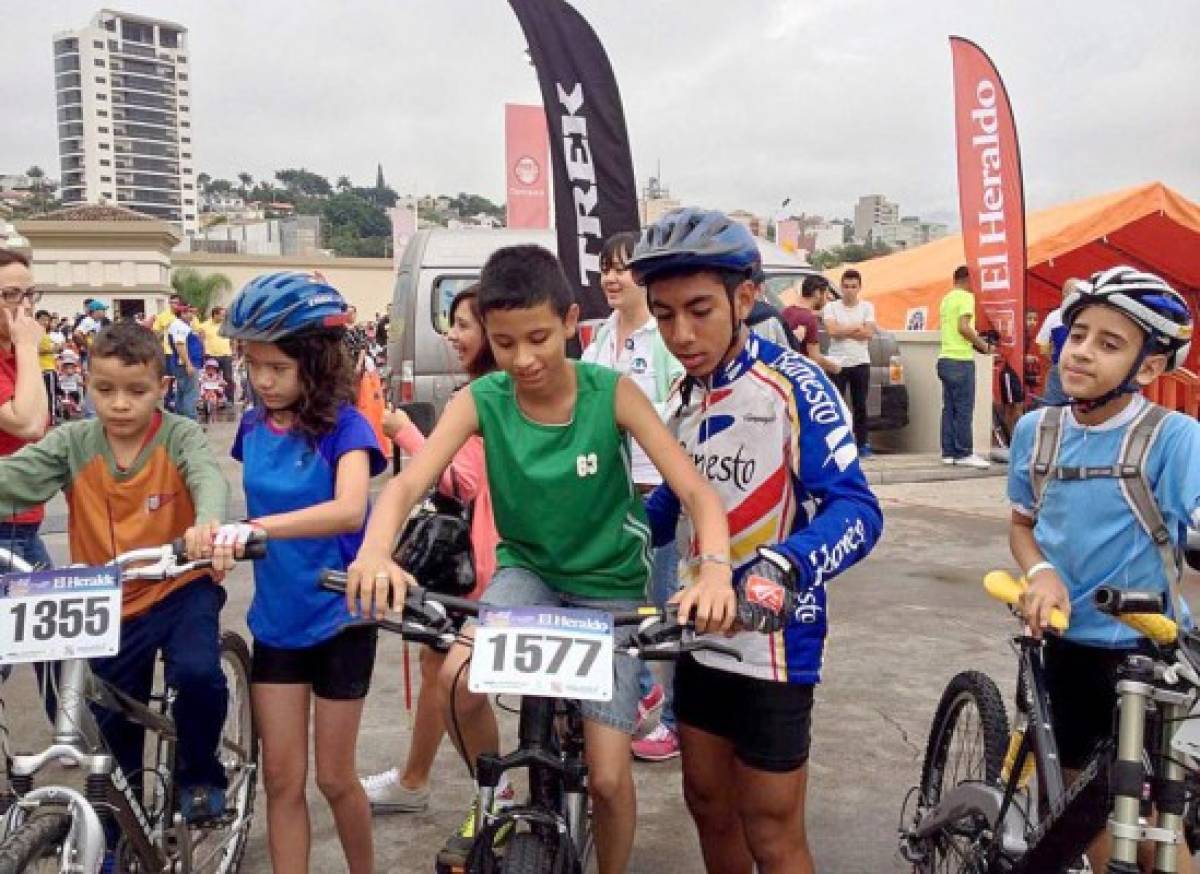 La Segunda Vuelta Ciclística Infantil en fotos