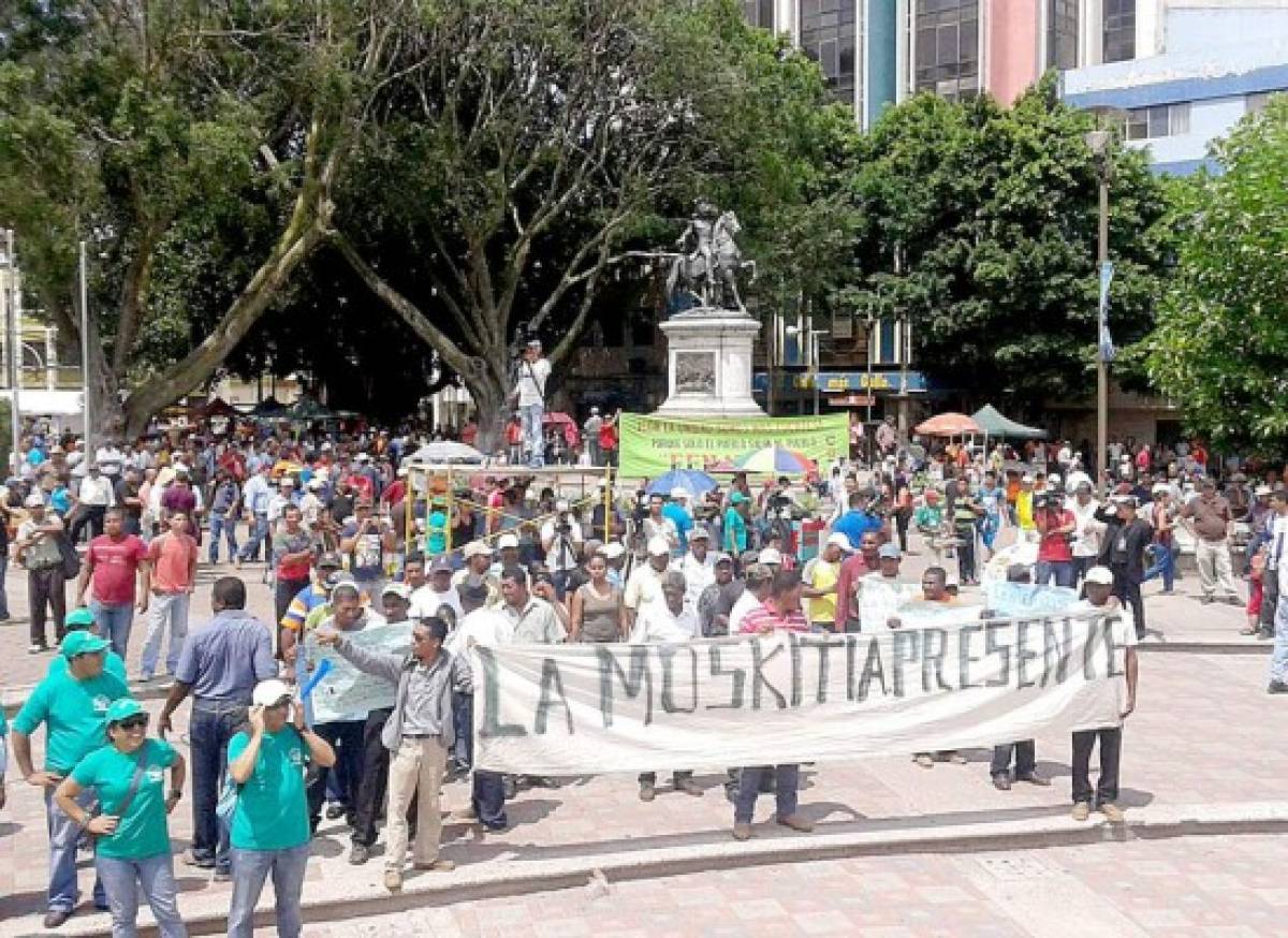 Concurrida afluencia obrera en el Día del Trabajo en la capital hondureña