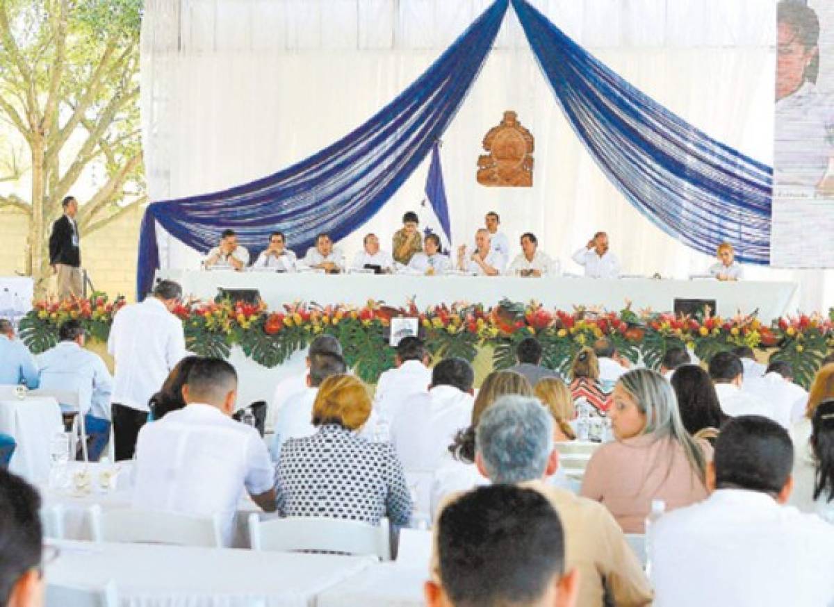 Congreso conocerá en pleno dos peticiones de juicio político