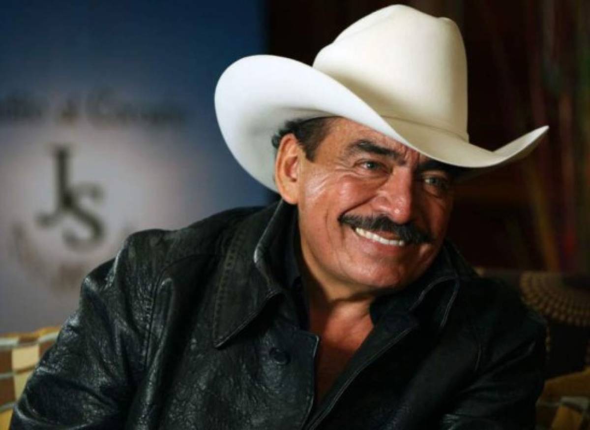 Joan Sebastian 'tuvo muchas mujeres, pero muchas lo engañaron', dice su hermano  