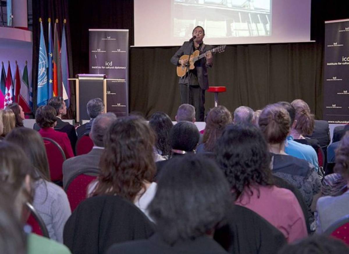 Guillermo Anderson se presenta en Alemania