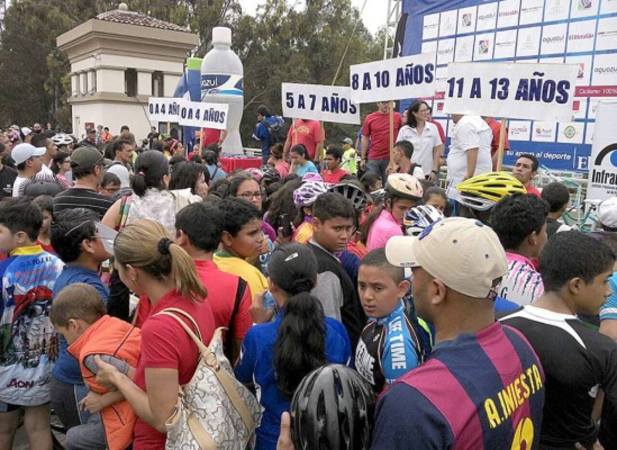 La Segunda Vuelta Ciclística Infantil en fotos