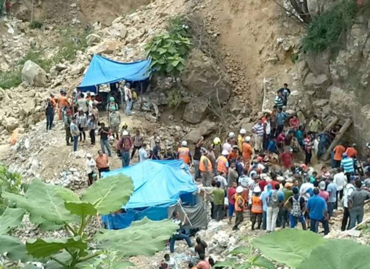 Honduras: Continúa el rescate de los 11 mineros atrapados en El Corpus