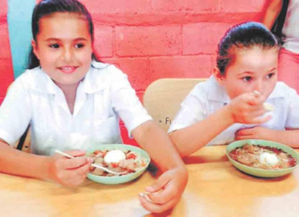 Escolares recibirán alimentación variada