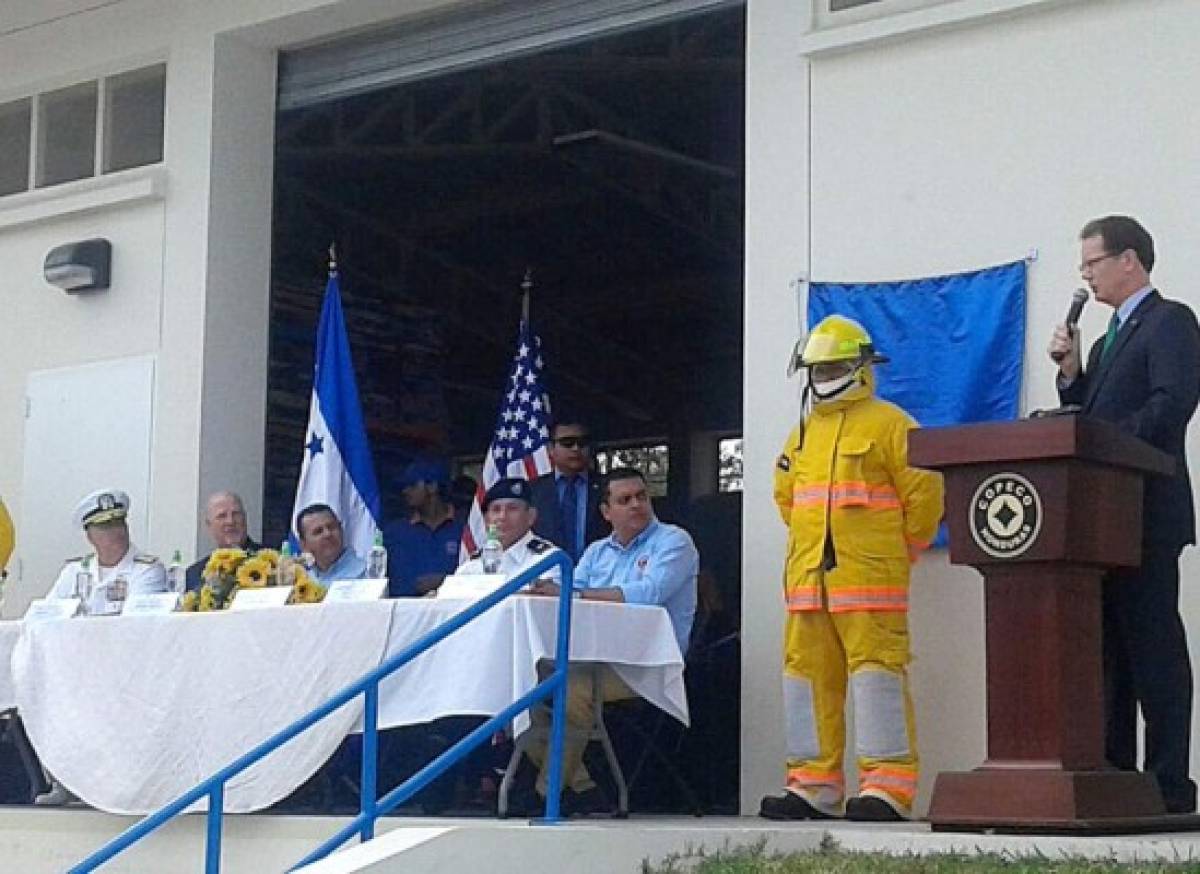 Honduras inaugura centro de respuesta donado por EUA