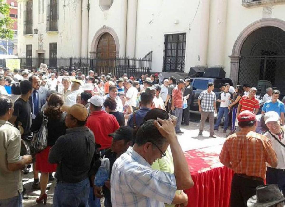 De 'rodillas' deben ir los libres a Suyapa a pedir perdón al pueblo hondureño    