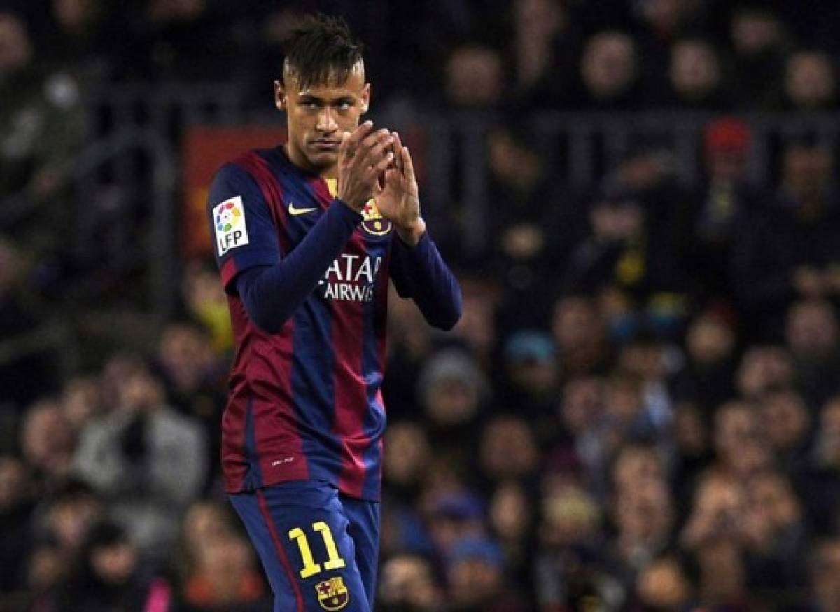 Fiscalía pide dos años de cárcel para presidente de Barcelona por caso Neymar  