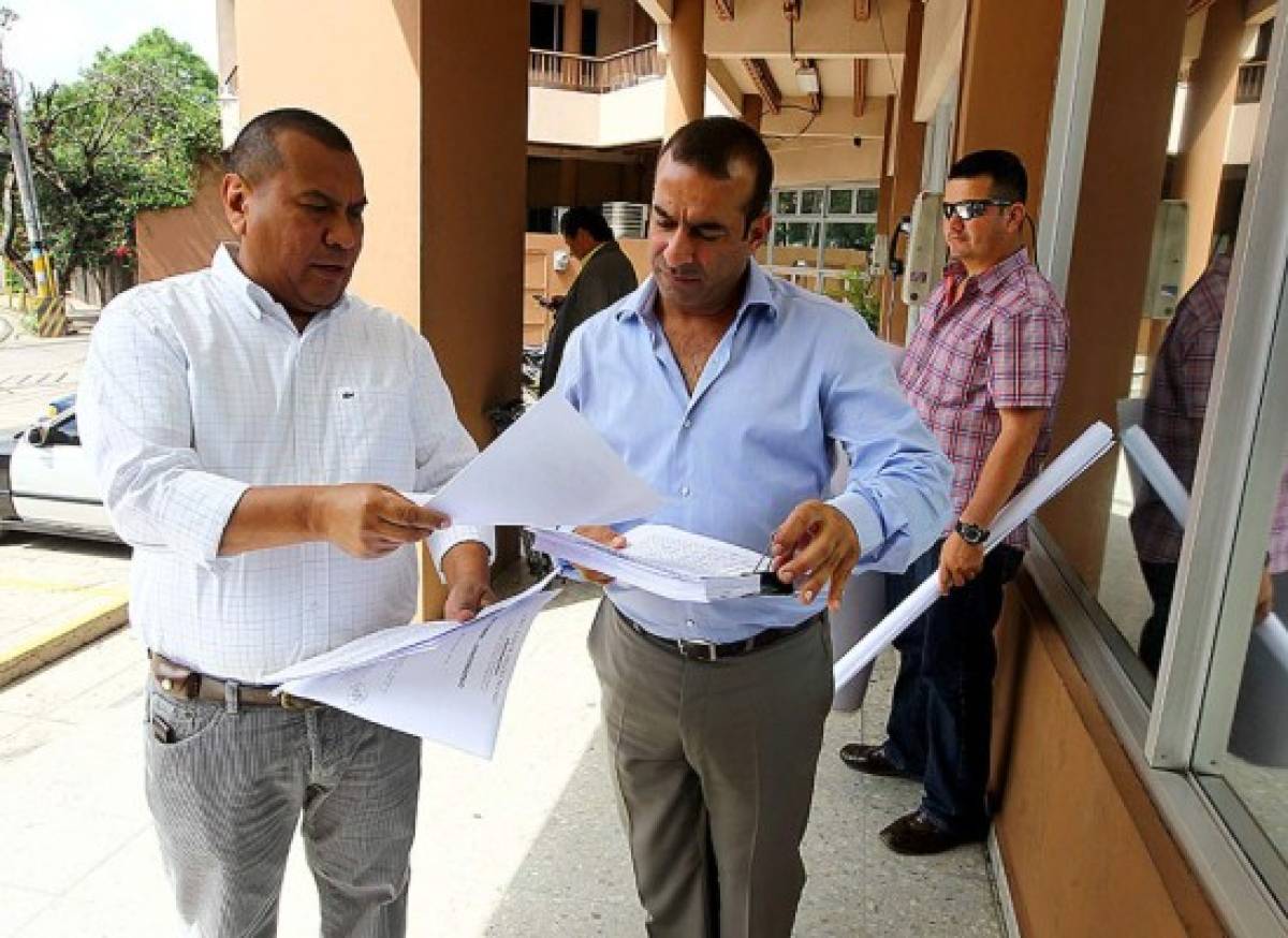 Diputado denuncia falsificación de firma