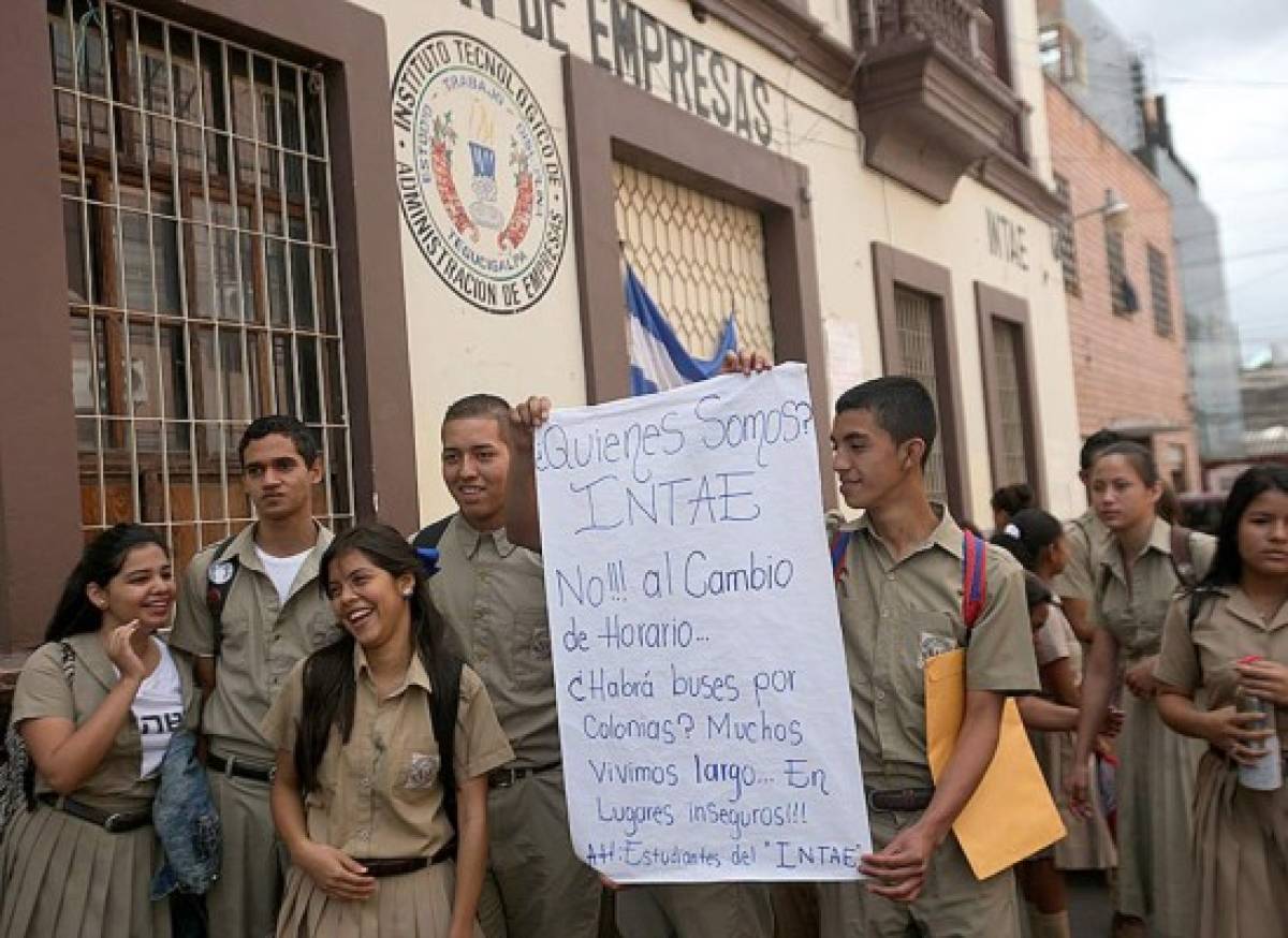 Cambio de hora sigue generando protestas en Honduras