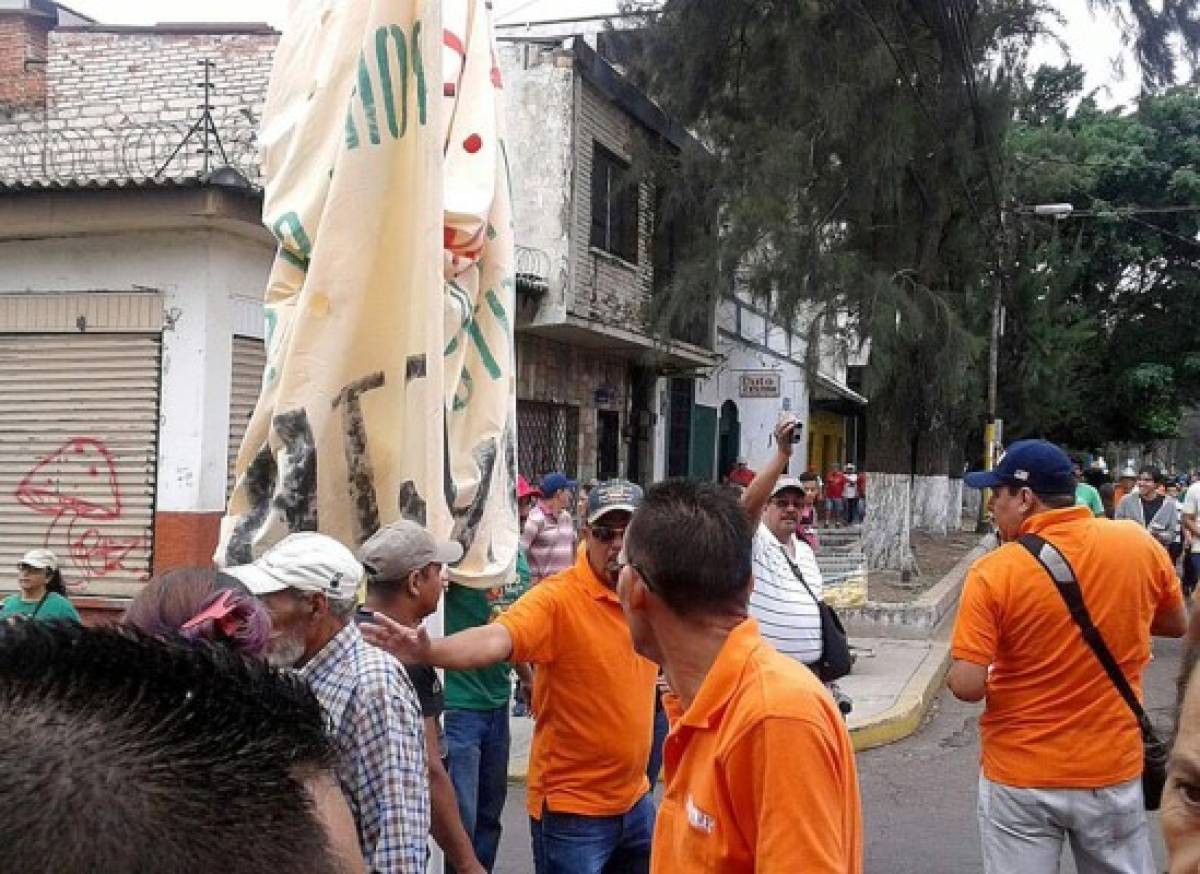 La marcha de los trabajadores hondureños en fotos