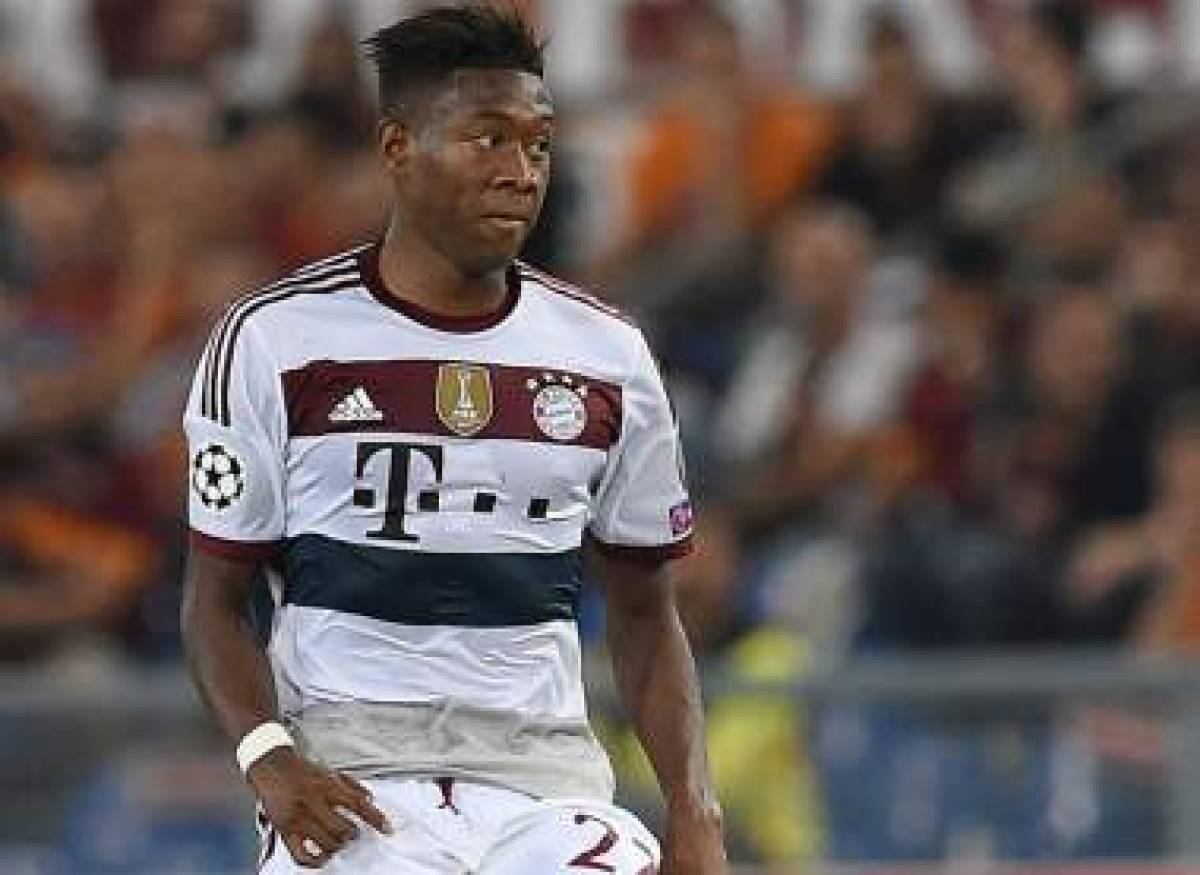 MUNICH, GERMANY - NOVEMBER 21: David Alaba of Bayern München reacts during the Bundesliga match between FC Bayern Muenchen and SV Werder Bremen at Allianz Arena on November 21, 2020 in Munich, Germany. (Photo by Alexander Hassenstein/Getty Images)