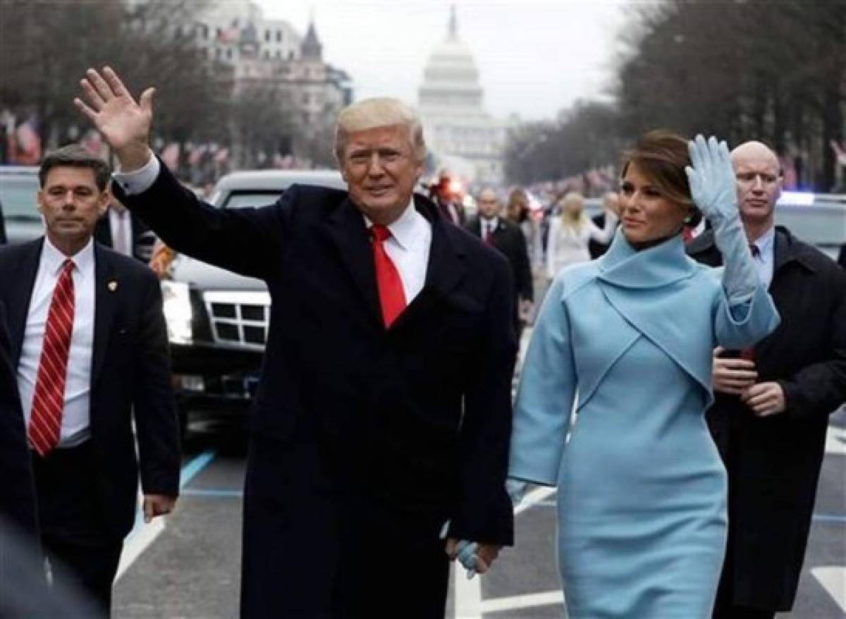 La mano falsa de un guardaespaldas de Donald Trump que llamó la atención