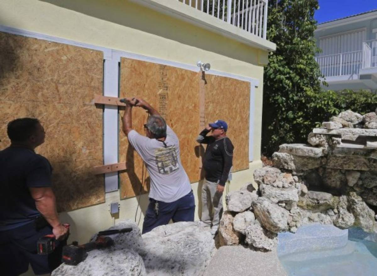 Cerrarían plantas nucleares en Florida por Irma