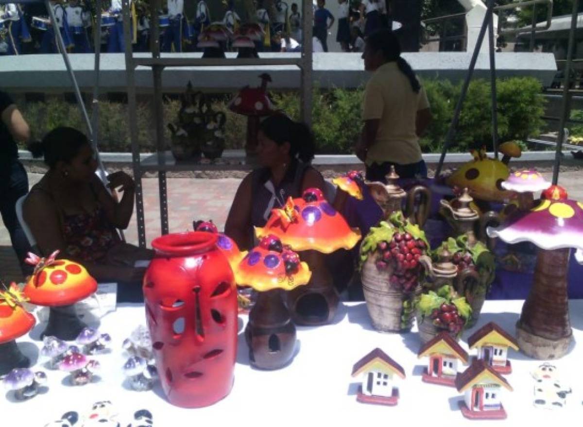 Feria de artesanía lenca en la capital de Honduras