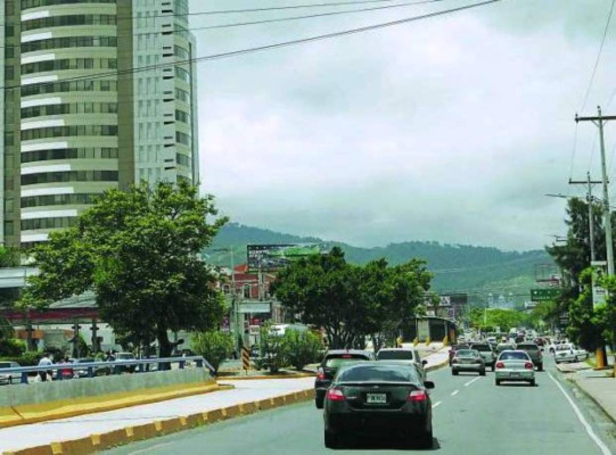 Este sábado cierre de calles en el bulevar Suyapa por desfile