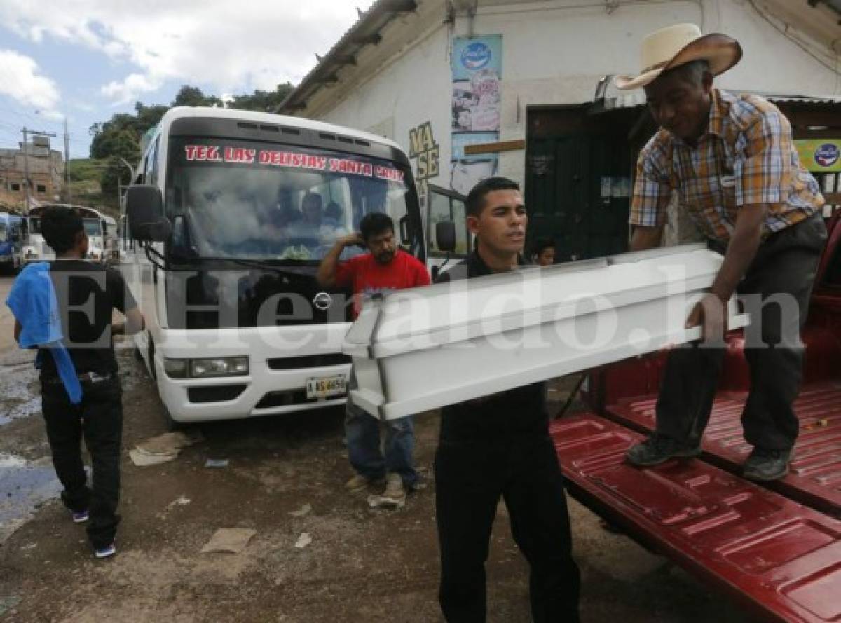 Honduras: Trasladan restos de bebé asesinada hacia Curarén, enmedio de consternación